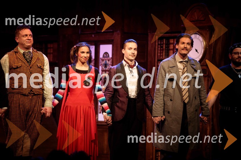  Luka Cimprič, igralec;  Klara Kastelec, igralka;  Dominik Vodopivec, igralec;  Robert Korošec, igralecPredstava, ki gre narobe, premiera gledališke komedije