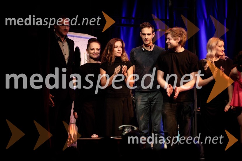 Predstava, ki gre narobe, premiera gledališke komedije