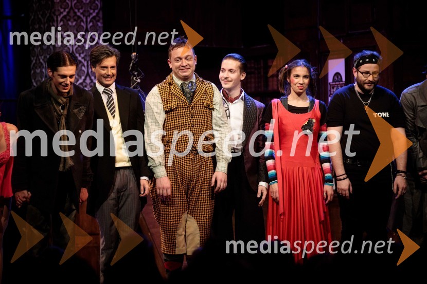  Matej Zemljič, igralec;  Mario Dragojević, igralec;  Luka Cimprič, igralec;  Dominik Vodopivec, igralec;  Klara Kastelec, igralka;  Oskar Kranjc, igralecPredstava, ki gre narobe, premiera gledališke komedije