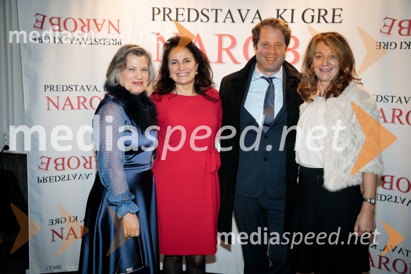 Predstava, ki gre narobe, premiera gledališke komedije