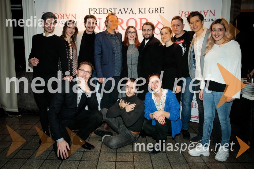 Predstava, ki gre narobe, premiera gledališke komedijePredstava, ki gre narobe, premiera gledališke komedije