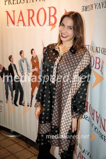  Klara Kastelec, igralkaPredstava, ki gre narobe, premiera gledališke komedije