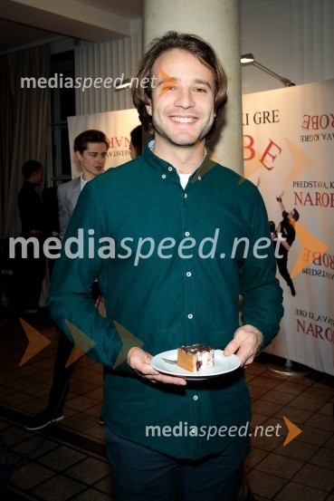  Nik  Škrlec, igralecPredstava, ki gre narobe, premiera gledališke komedije