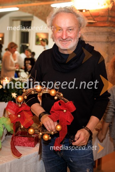  Peter Bratuša, režiserIzdelovanje adventnih venčkov z znanimi Slovenci 2018