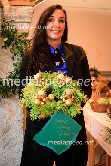  Tanja Zajc, vodja projektov, urednica, mentorica izobraževanj, RTV SlovenijaIzdelovanje adventnih venčkov z znanimi Slovenci 2018