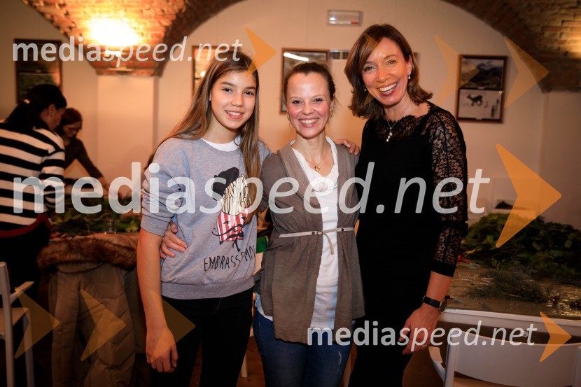  ... ;  Mojca Fatur, igralka;  ... Izdelovanje adventnih venčkov z znanimi Slovenci 2018