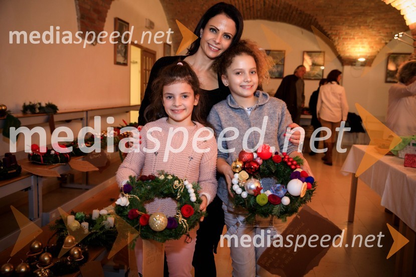  ... ;  Mojca Štrubelj, Telekom d.d.;  ... Izdelovanje adventnih venčkov z znanimi Slovenci 2018