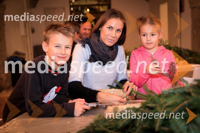  ... ;  Tamara Brečko;  ... Izdelovanje adventnih venčkov z znanimi Slovenci 2018