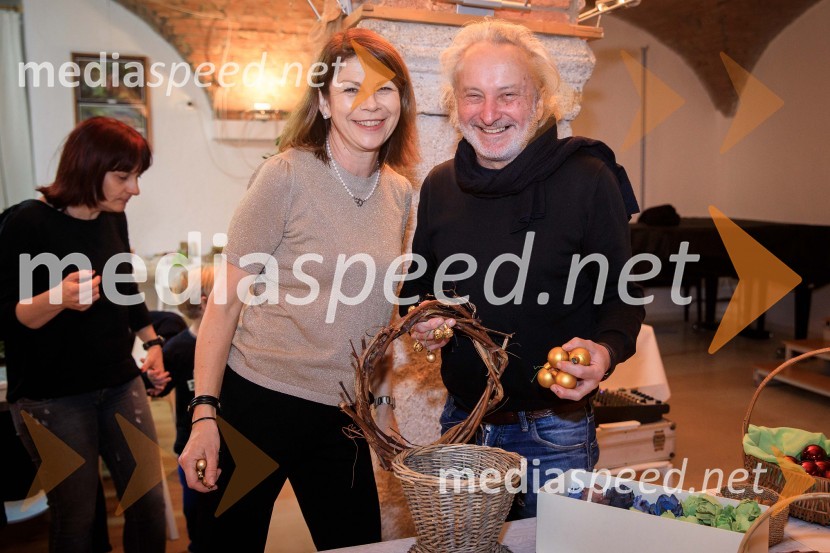 mag. Lidia Pavlin, agencija Nicha;  Peter Bratuša, režiserIzdelovanje adventnih venčkov z znanimi Slovenci 2018