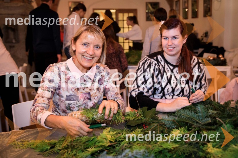  Marijana Jazbec, predsednica društva Radi pišemo z roko;  ... Izdelovanje adventnih venčkov z znanimi Slovenci 2018