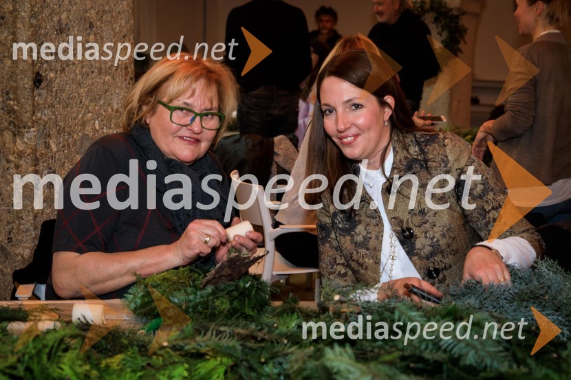  Meta  Podkrajšek;  ... Izdelovanje adventnih venčkov z znanimi Slovenci 2018