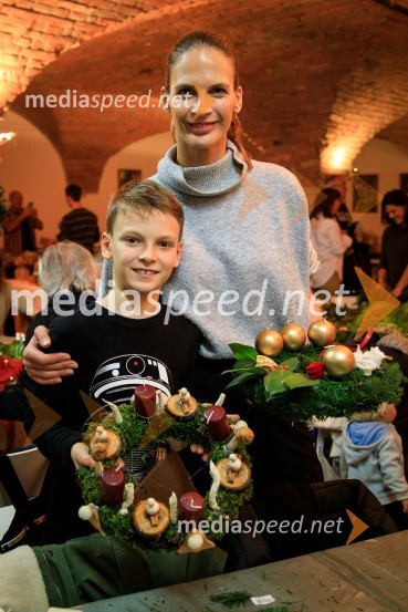  ... ;  Maja Bulc Raspopović, lastnica modne agencije Model GroupIzdelovanje adventnih venčkov z znanimi Slovenci 2018