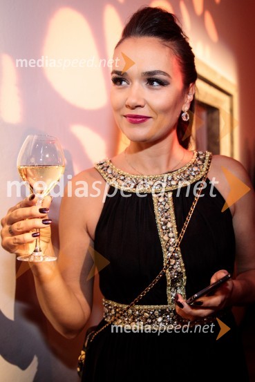  Alenka Košir, športnica, manekenka, blogerkaRegijsko nagrado Veuve Clicquot Business Woman Award 2018 osvojila Aleksandra Dojčinović