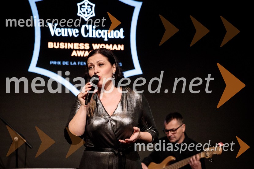 Nuška Drašček, pevkaRegijsko nagrado Veuve Clicquot Business Woman Award 2018 osvojila Aleksandra Dojčinović