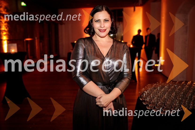  Nuška Drašček, pevkaRegijsko nagrado Veuve Clicquot Business Woman Award 2018 osvojila Aleksandra Dojčinović