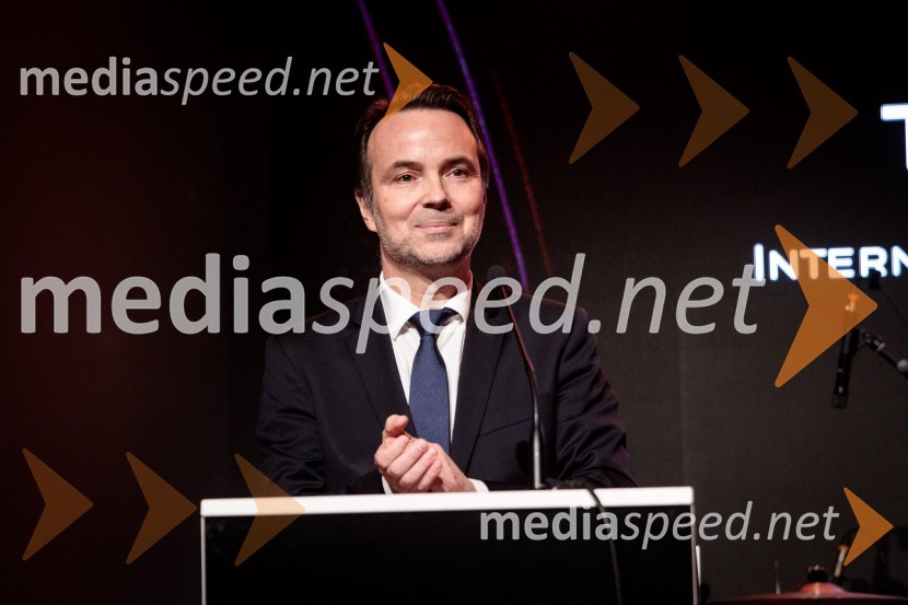  Thomas Bouleuc, direktor, Veuve Clicquot (LVMH)Regijsko nagrado Veuve Clicquot Business Woman Award 2018 osvojila Aleksandra Dojčinović