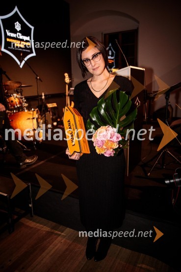  Ana Nives Radović, znanstvena raziskovalka, avtorica in predavateljica Regijsko nagrado Veuve Clicquot Business Woman Award 2018 osvojila Aleksandra Dojčinović