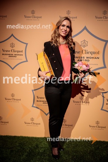  Ana Petrović, podjetnica, Travel Boutique Regijsko nagrado Veuve Clicquot Business Woman Award 2018 osvojila Aleksandra Dojčinović