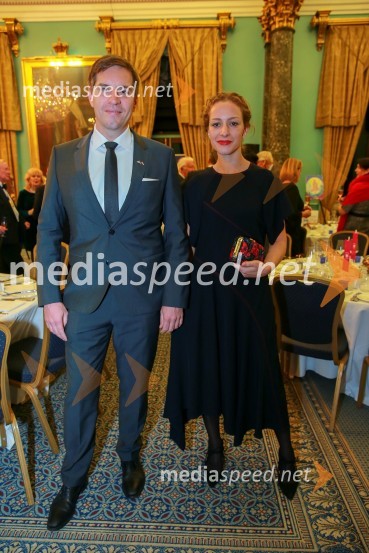  Uroš  Križanec, odvetniška pisarna Sibinčič Križanec;  Maša KrižanecChristmas Gala dinner