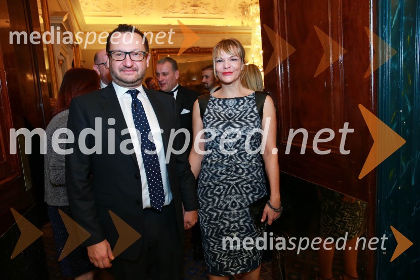  Sergej Simoniti, predsednik uprave, SID - Prva kreditna zavarovalnica;  Taja SimonitiChristmas Gala dinner