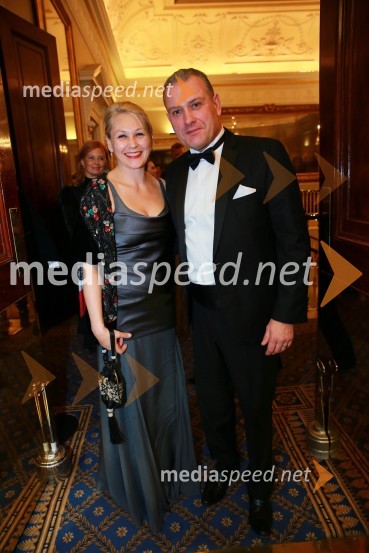  Ana Stanič, odvetnica;  Andy Hunt Vodopivec, Coffee Cup ConsultingChristmas Gala dinner