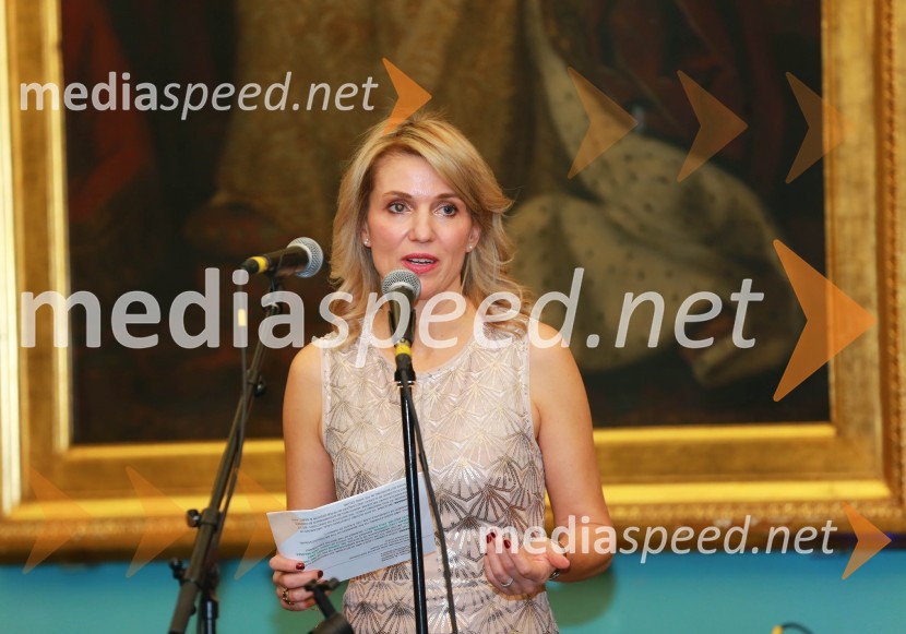  Barbara Uranjek, direktorica, Britansko-slovenska gospodarska zbornicaChristmas Gala dinner