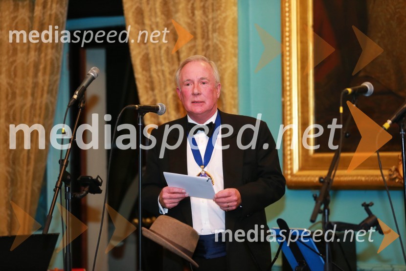  Peter Hewitt, poslovnežChristmas Gala dinner