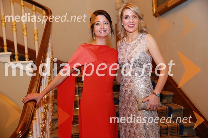  Kristina Levstek;  Barbara Uranjek, direktorica, Britansko-slovenska gospodarska zbornicaChristmas Gala dinner