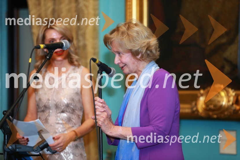  Lady Miloška Nott, vodja dobrodelne ustanove Sklad za begunce v SlovenijiChristmas Gala dinner