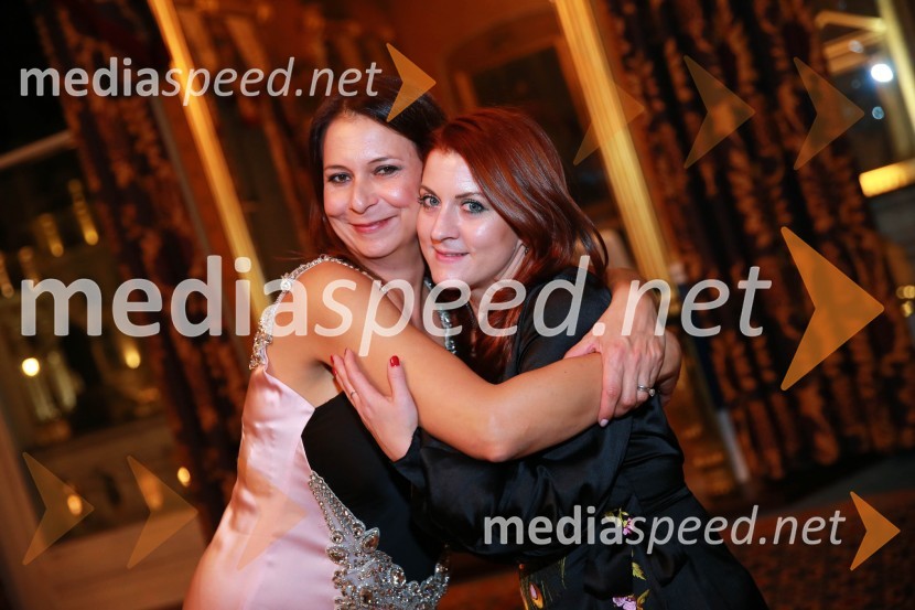  Nina Kojima, dopisnica RTV v Združenem Kraljestvu;  Aleksandra Barič, business consultant, Britansko-slovenska gospodarska zbornicaChristmas Gala dinner