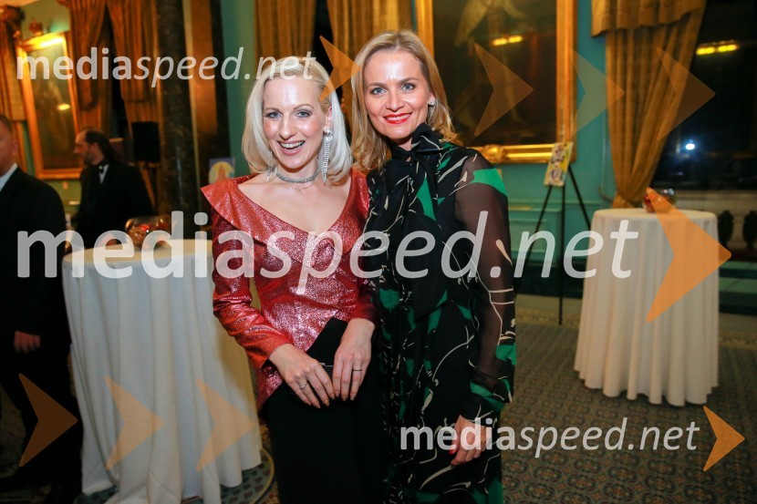  Nika Ambrožič Urbas, modna kreatorka in ustanoviteljica modne znamke Marija Moderna;  Katarina Kresal, pravnica in političarka, nekdanja ministrica za notranje zadeveChristmas Gala dinner