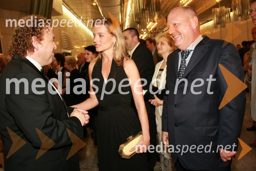 Darko Brlek, direktor Festivala Ljubljana, Katarina Kresal, predsednica LDS in Miro Senica, odvetnikOtvoritev Festivala Ljubljana 2008: Kraljevi filharmonični orkester iz Londona