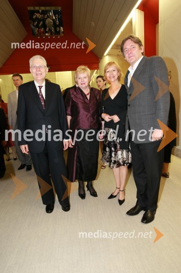 Dr. Lovro Šturm, minister za pravosodje in njegova soproga Milica Šturm, pesnica in pisateljica ter Vasko Simoniti, minister za kulturo in njegova soproga Alenka Zor SimonitiOtvoritev Festivala Ljubljana 2008: Kraljevi filharmonični orkester iz Londona