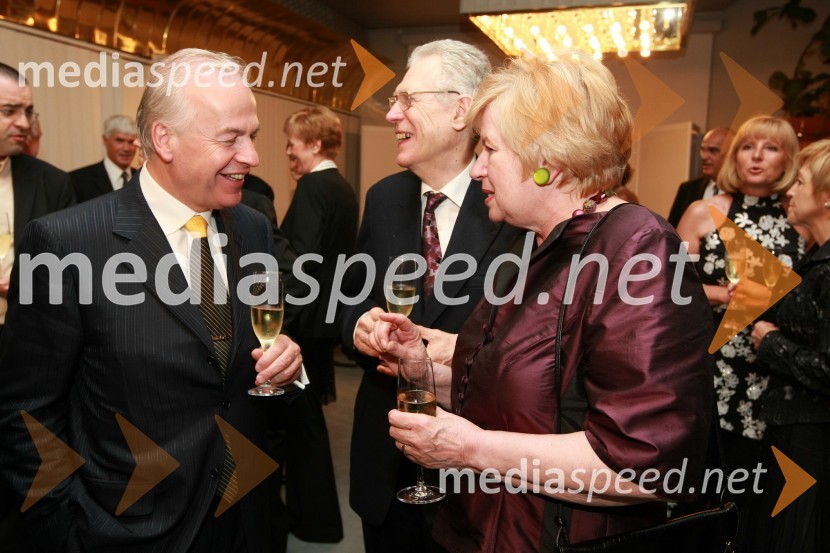 Jože Anderlič, direktor Kranjske investicijske družbe d.o.o. ter dr. Lovro Šturm, minister za pravosodje in njegova soproga Milica Šturm, pesnica in pisateljicaOtvoritev Festivala Ljubljana 2008: Kraljevi filharmonični orkester iz Londona