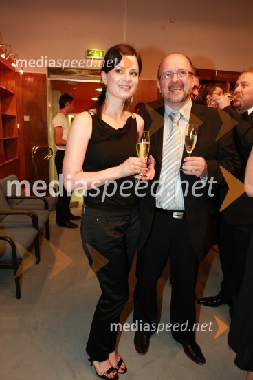 Zmago Jelinčič Plemeniti, poslanec SNS z ženo MonikoOtvoritev Festivala Ljubljana 2008: Kraljevi filharmonični orkester iz Londona