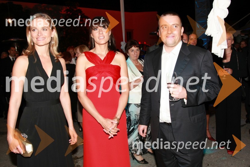 Katarina Kresal, predsednica LDS in Joc Pečečnik, lastnik podjetja Elektronček s soprogo MarušoOtvoritev Festivala Ljubljana 2008: Kraljevi filharmonični orkester iz Londona