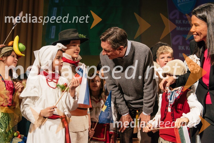  Borut Pahor, predsednik Republike SlovenijeV Ljubljani navdušil že 25. bazar Sila