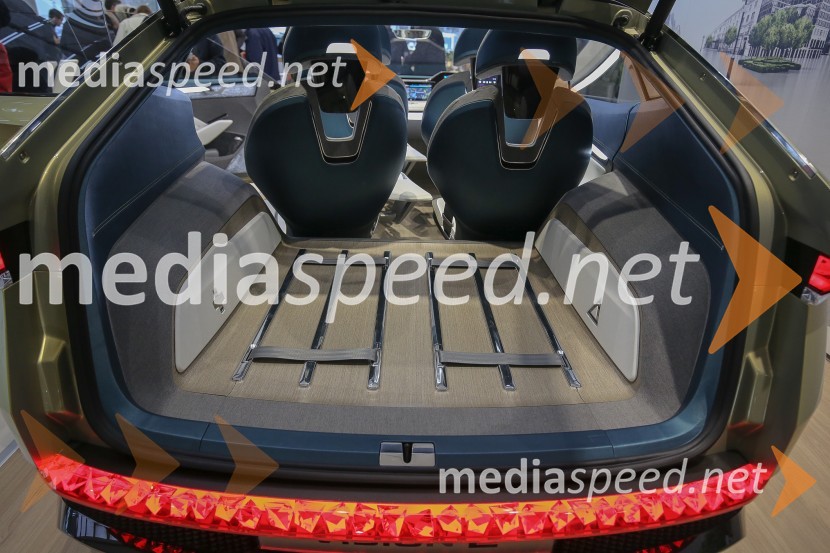 Škoda VISION EŠkoda VISION E, slovenska predstavitev