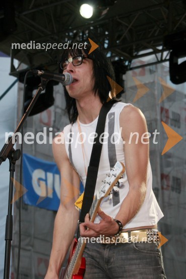 Član skupine Zablujena generacijaPozdrav poletju 2008