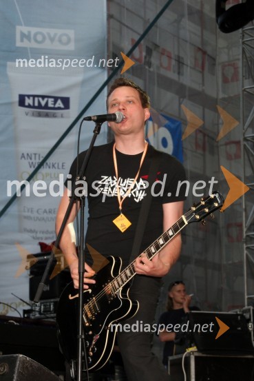 Član skupine Zablujena generacijaPozdrav poletju 2008
