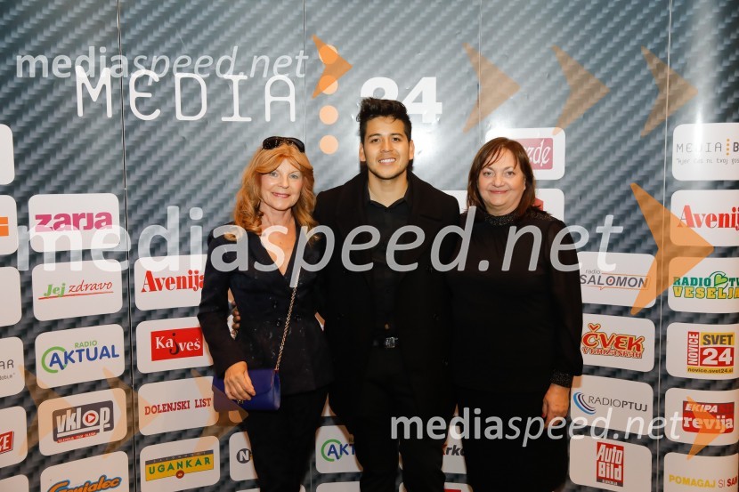  Darja Kuhar Kotnik, soustanoviteljica in podpredsednica Društva za zdravje naroda;   Isaac Palma, pevec;  Marta Krpič, urednica ŽenskeLjudje odprtih rok leta 2018