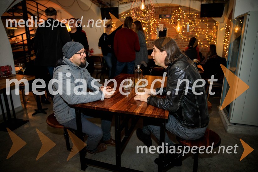 Druženje hišnih glasbenikov založbe Nika