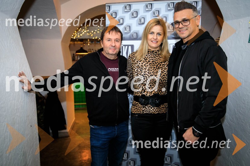  Darjo Rot, direktor založbe Nika Records;  Petra Grosman, vodja poslovne pisarne in protokola v upravi družbe BTC;  Samuel Lucas, glasbenikDruženje hišnih glasbenikov založbe Nika