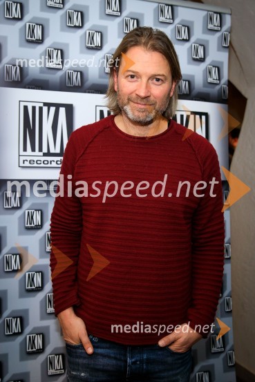  Miha Guštin-Gušti, glasbenikDruženje hišnih glasbenikov založbe Nika