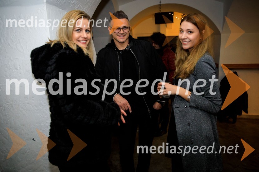  Petra Grosman, vodja poslovne pisarne in protokola v upravi družbe BTC;  Samuel Lucas, glasbenik;  Neja Marković, NIKA recordsDruženje hišnih glasbenikov založbe Nika