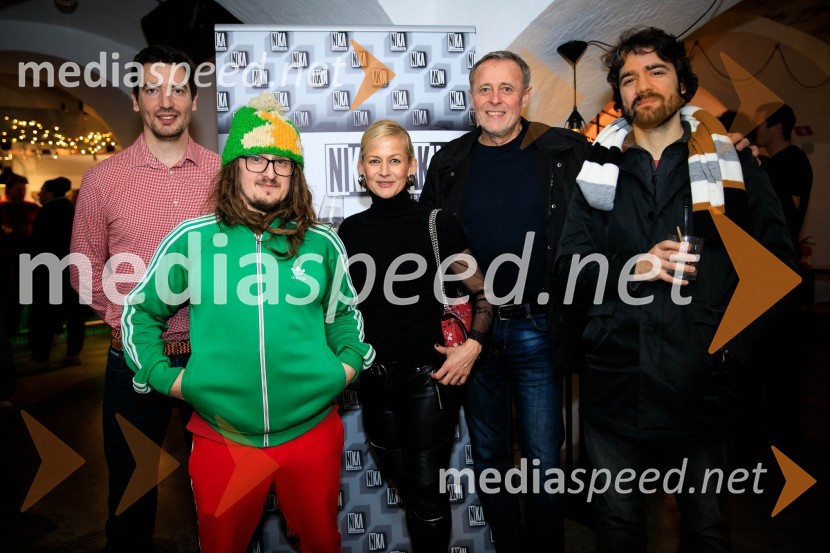  Goran Tešić;  Mare Godnjavec - Jizah, radijski moderator;  Karmen Špringer;  Marko Stopar;  Blaž GracarDruženje hišnih glasbenikov založbe Nika