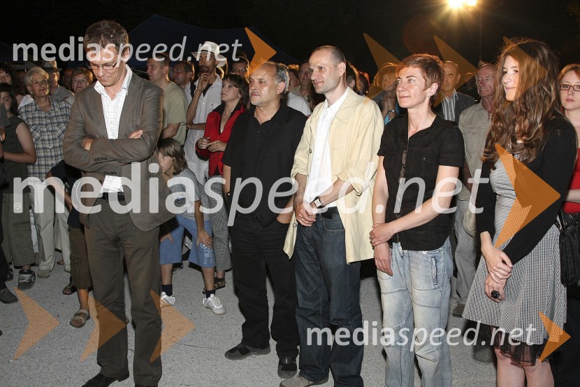 Štefan Kardoš, dobitnik nagrade kresnik za roman Rizling polka in ostali nominiranci: Feri Lainšček, Dušan Šarotar, Suzana Tratnik in Nataša KrambergerPodelitev nagrad kresnik 2008