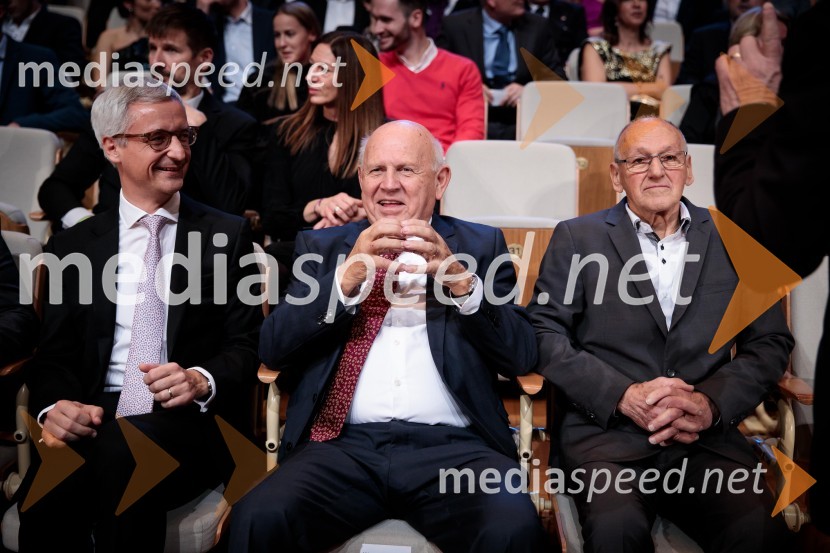 dr. Jernej Pikalo, minister za izobraževanje, znanost in šport  RS;  ... ;  Miroslav Cerar, nekdanji gimnastičar, predsednik Odbora za podeljevanje Bloudkovih priznanjLuka Dončić in Janja Garnbret športnika leta 2018