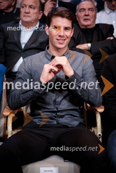  Žan  Košir, deskar na sneguLuka Dončić in Janja Garnbret športnika leta 2018