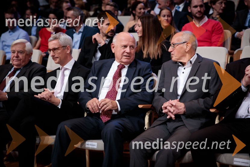 dr. Jernej Pikalo, minister za izobraževanje, znanost in šport  RS;  ... ;  Miroslav Cerar, nekdanji gimnastičar, predsednik Odbora za podeljevanje Bloudkovih priznanjLuka Dončić in Janja Garnbret športnika leta 2018